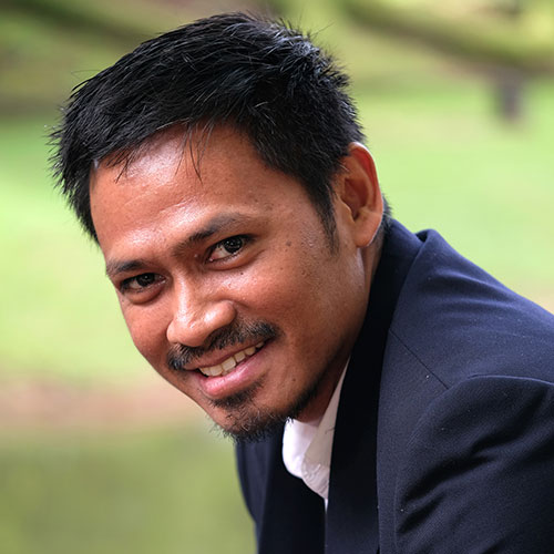 Julian Abraham Marantika,M.Sn.