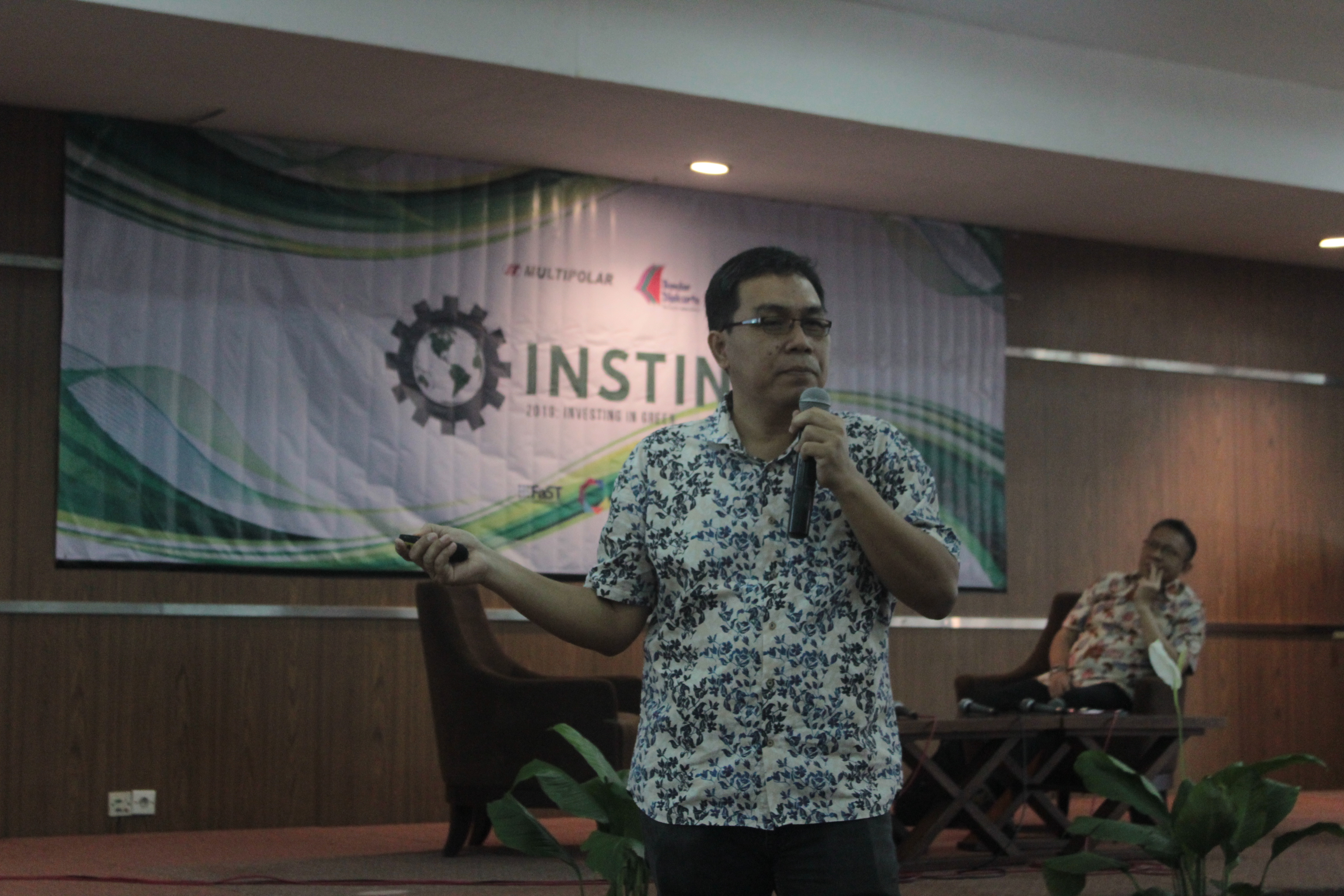 UPH Industrial Engineering Urges Students to be Environmentally Friendly through Green Industry