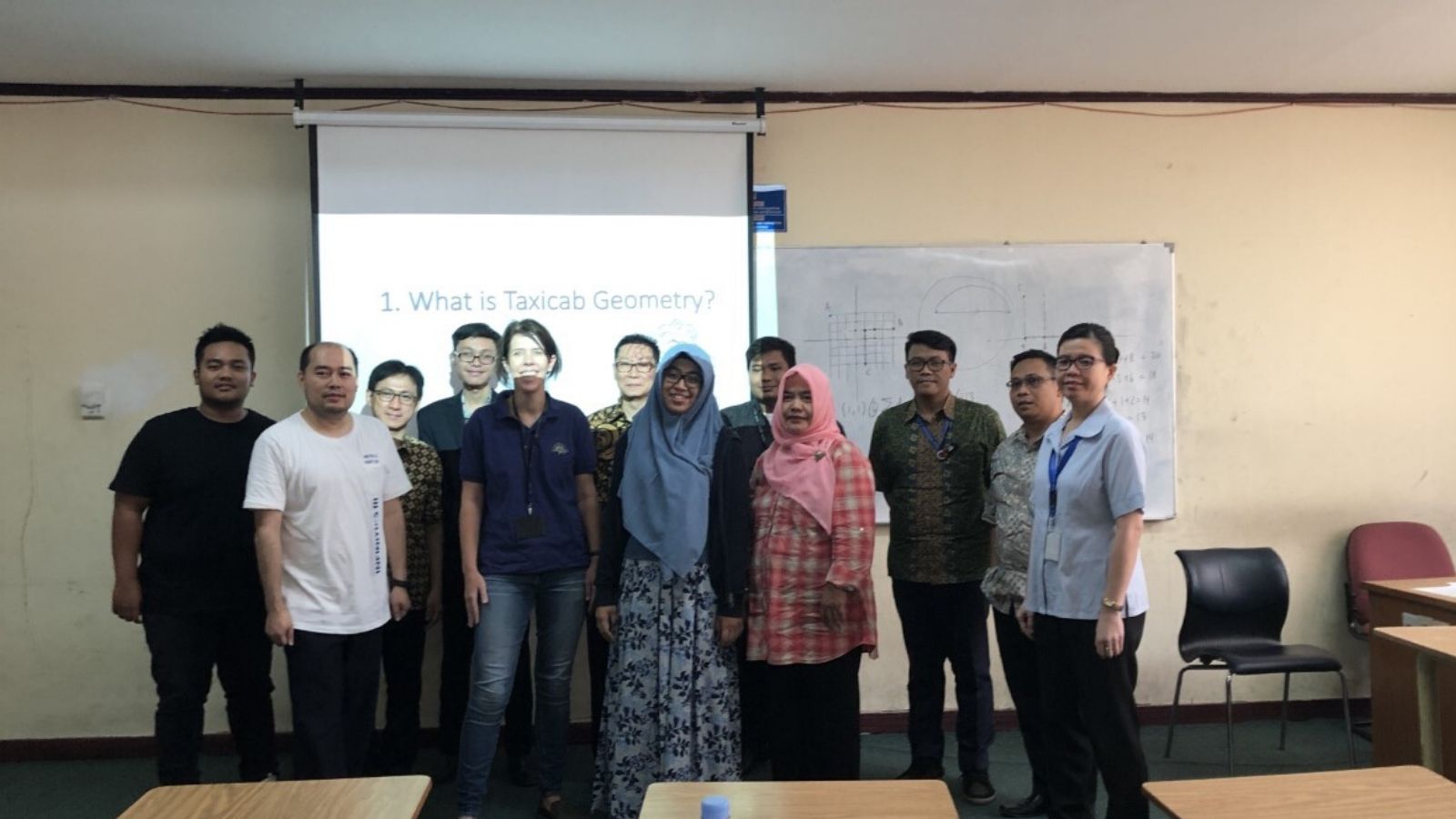 UPH Invites Teachers and High School Students to Apply Mathematics in Daily Lives