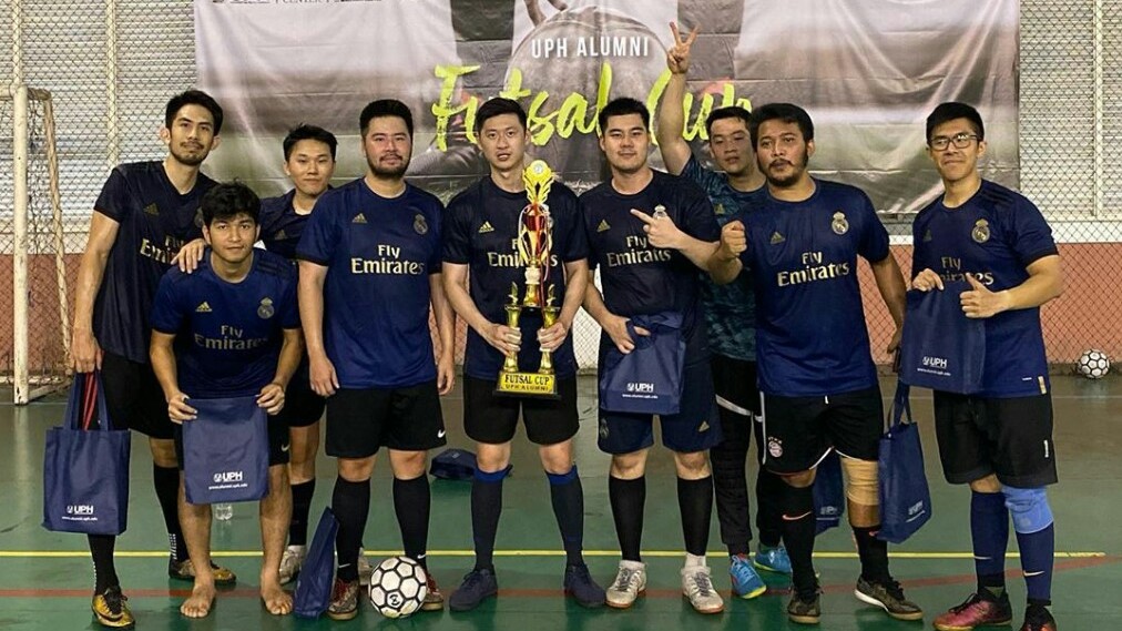 UPH Organizes ?Alumni Futsal Cup? to Strengthen Alma Mater Bonds