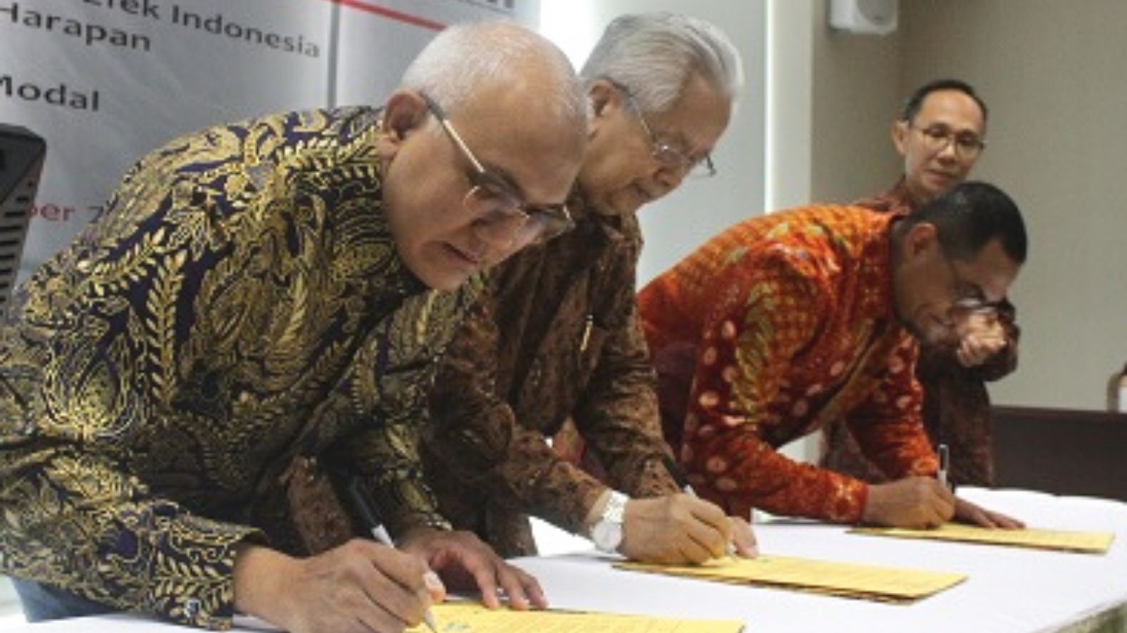 UPH Gandeng BEI dan PT Sucor Sekuritas Hadirkan Galeri Investasi
