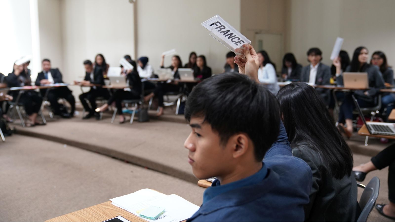 Ekspektasi vs Realita Kuliah di Hubungan Internasional