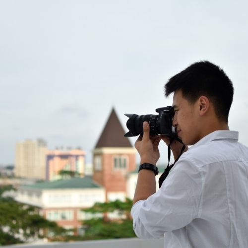 Mahasiswa DKV UPH Temukan Makna Kamera dan Teknik Fotografi Lewat Kuliah Online
