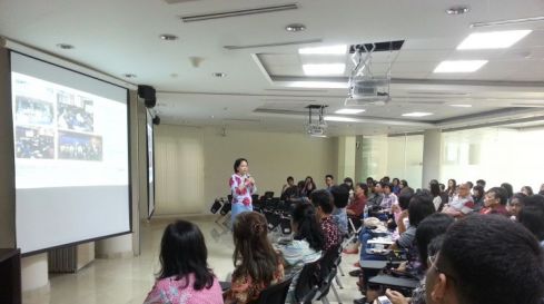 Dean?s Talk Business School, FISIP & Faculty of Law