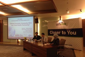 UPH-ERIA 3rd Distinguished Lecture Series: ?ASEAN Economic Community 2015 and Trans-Pacific Partnership?
