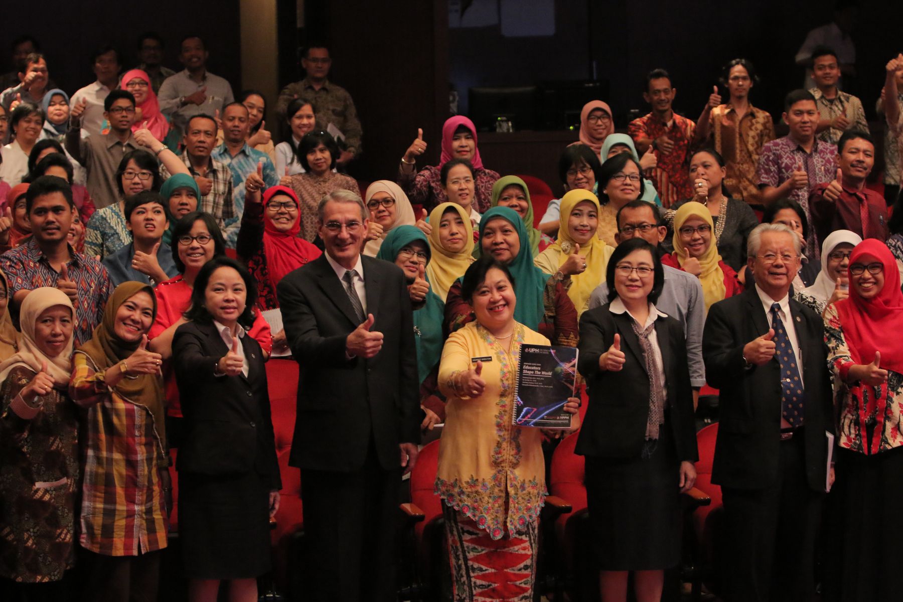 The Business School of UPH supported with the Suku Dinas Pendidikan of DKI Jakarta Held Teacher Seminar 2016: “Educators Shape The World”