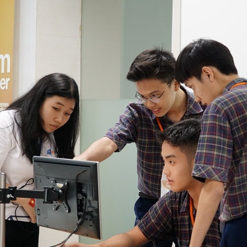 High School and Vocational High School Students Flaunt their Skills in Falcon Project 9