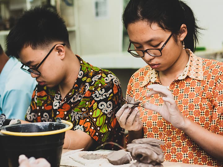 Ceramic Workshop for High School Students
