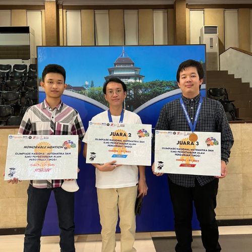 UPH Students Won Silver, Bronze, and Honorable Mention at the 2022 National Science and Mathematics Olympiad