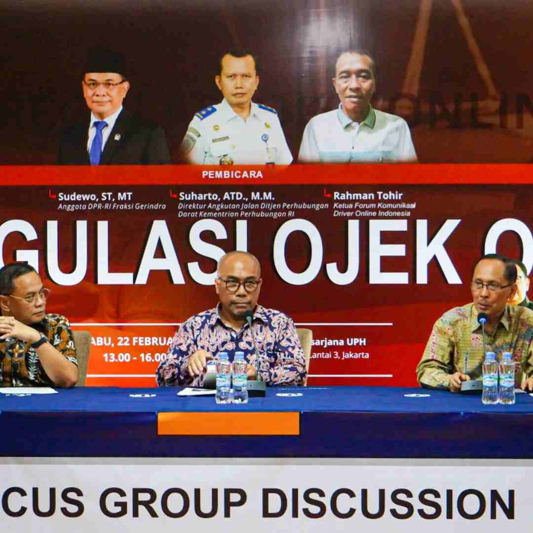 UPH Successfully Hosts a Discussion Forum on Online Ojek Regulations, Featuring Credible Speakers
