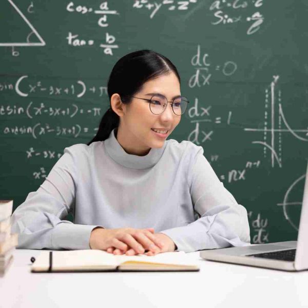 Actuarial & Applied Mathematics UPH: Kolaborasi Matematika, Ekonomi dan Bisnis dengan Segudang Potensi!