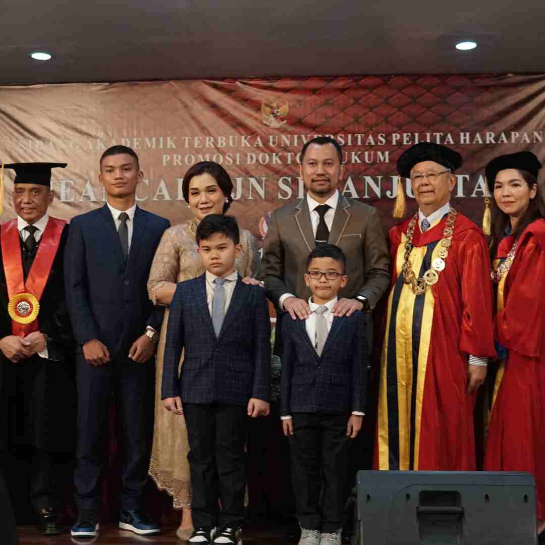 Resmi Sandang Gelar Doktor Hukum dari UPH, Kombes. Pol. Calvijn Simanjuntak Komitmen Tingkatkan Pelayanan Pada Masyarakat