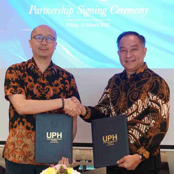 Jalin Kerja Sama, UPH dan EMTEK Group Siap Perkuat Pendidikan Vokasi Bagi Mahasiswa