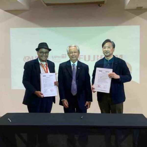 Gandeng Fujifilm, Fakultas Desain UPH Perlengkapi Ilmu Fotografi Bagi Mahasiswa DKV
