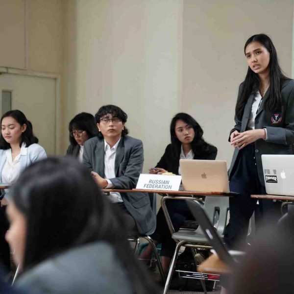 Kuliah Jurusan Hubungan Internasional, Pilihan Tepat untuk Bangun Karier Global!