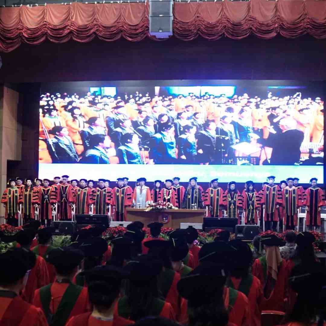 Wisuda UPH December 2023, Rektor Ajak Lulusan Jadi Agen Transformasi Majukan Indonesia