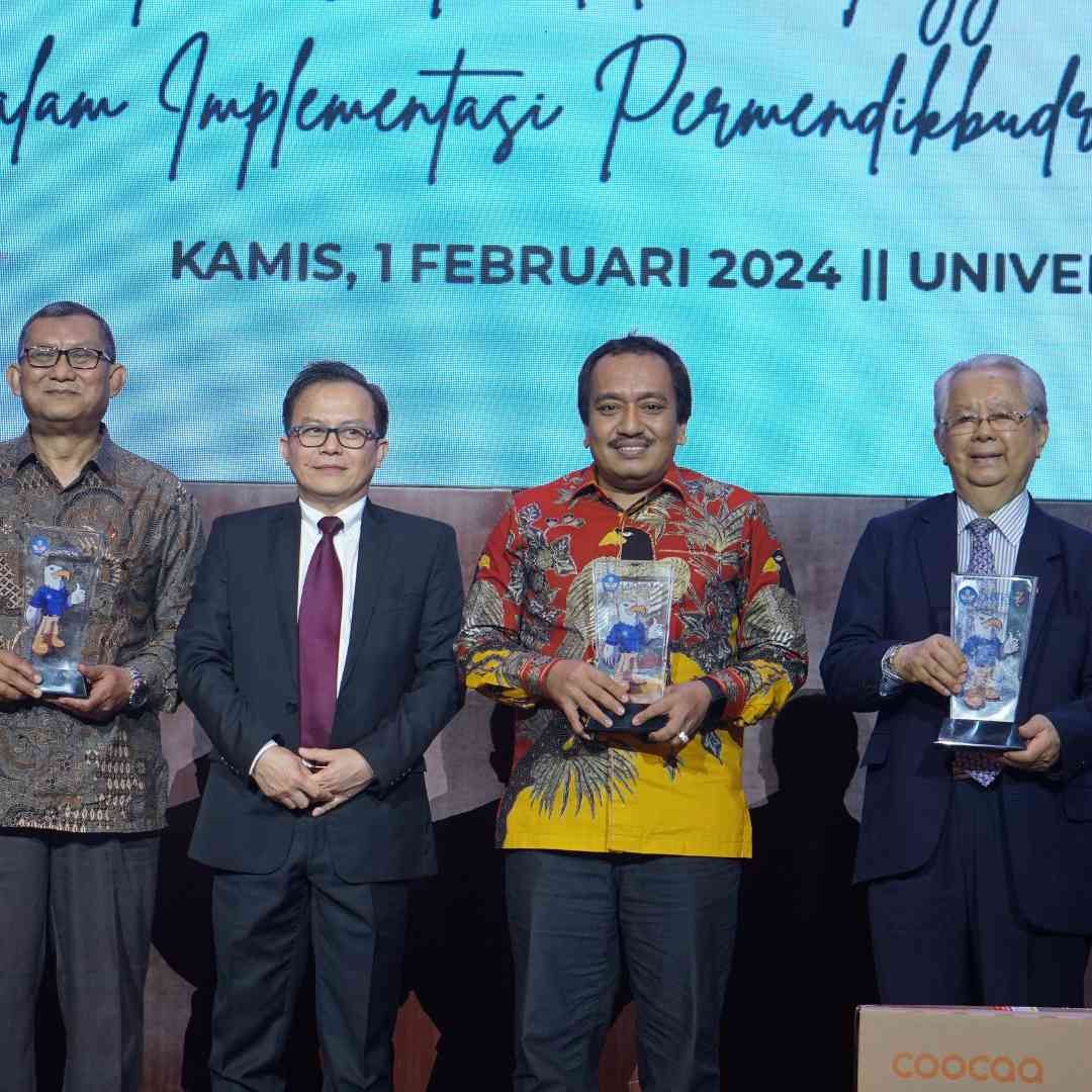 LLDIKTI Wilayah III Apresiasi UPH Sebagai PTS Pencetak Guru Besar Terbanyak 2023