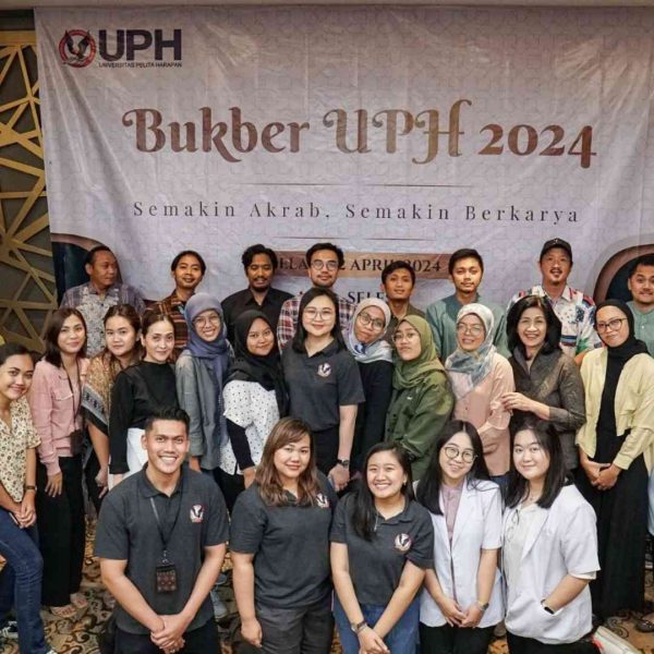 Gelar Bukber, Momen Keakraban UPH dengan Media