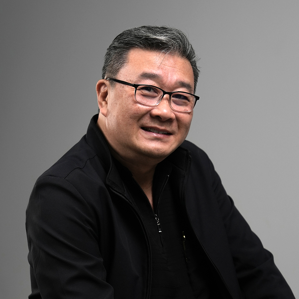 Chandra Djoko, S.Sn., M.Ds.