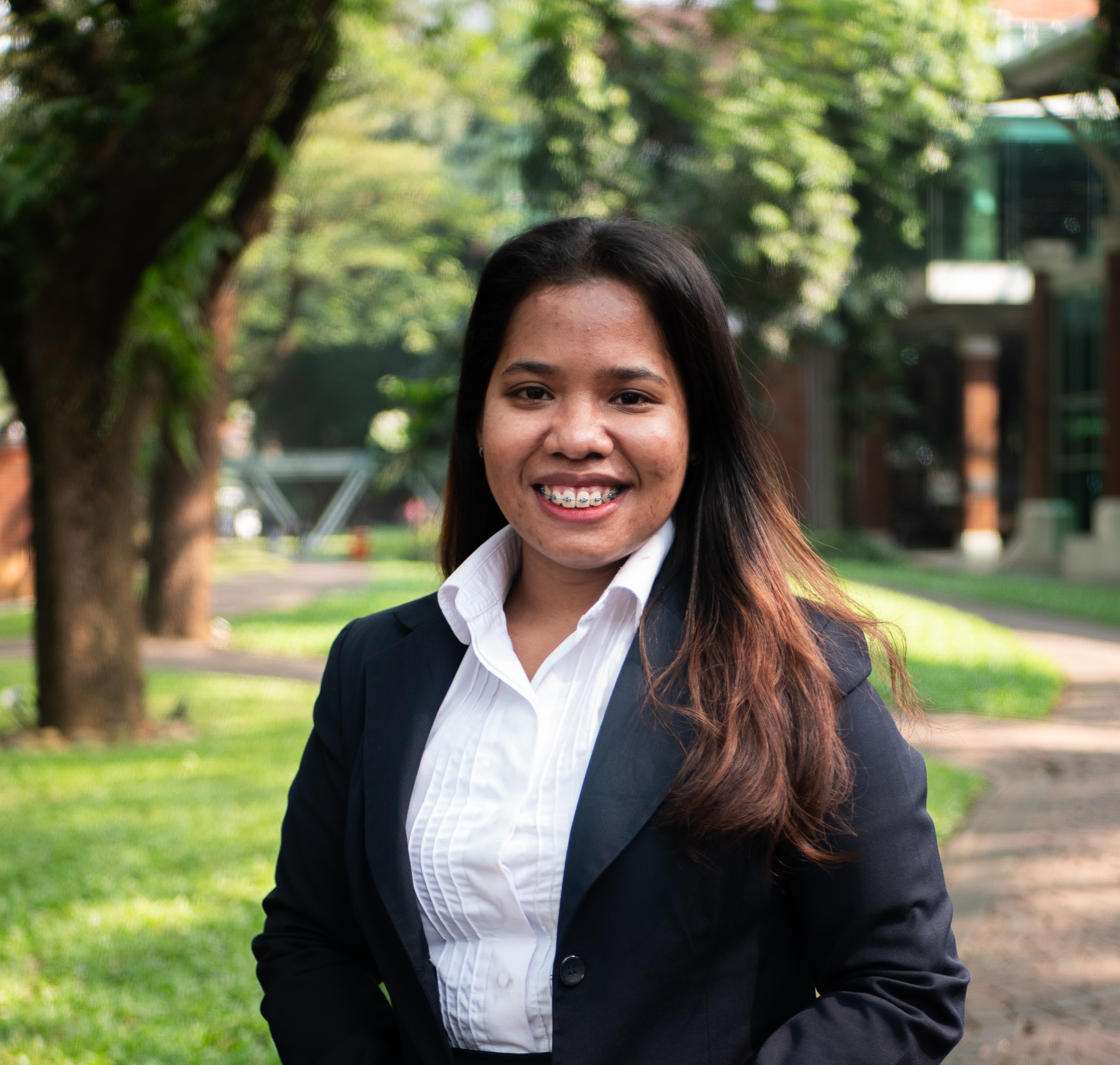 Theresia Itu, S.Tr.Par.