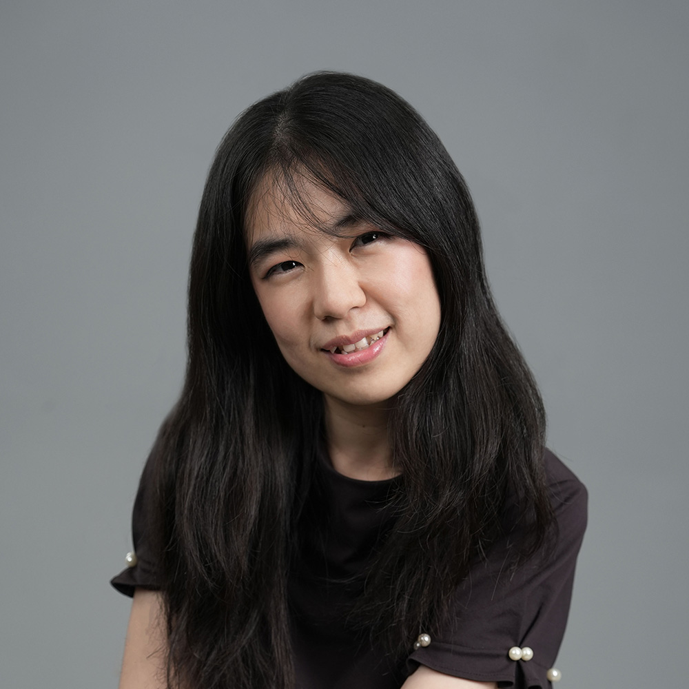 Rie Naftali Sebastian, S.Sn., M.Des.
