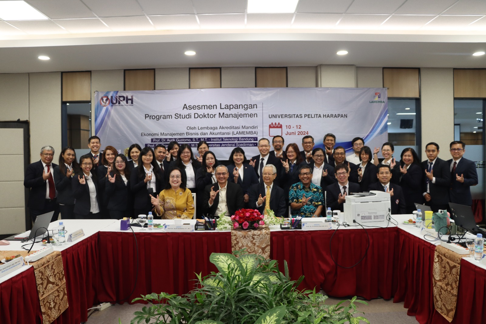 LAMEMBA is an independent nonprofit organization established by Indonesian professional academician bodies, including the Indonesian Economist Association (ISEI), Institute of Indonesia Chartered Accountants (IAI) and Indonesian Economics and Business Faculty Association (AFEBI).