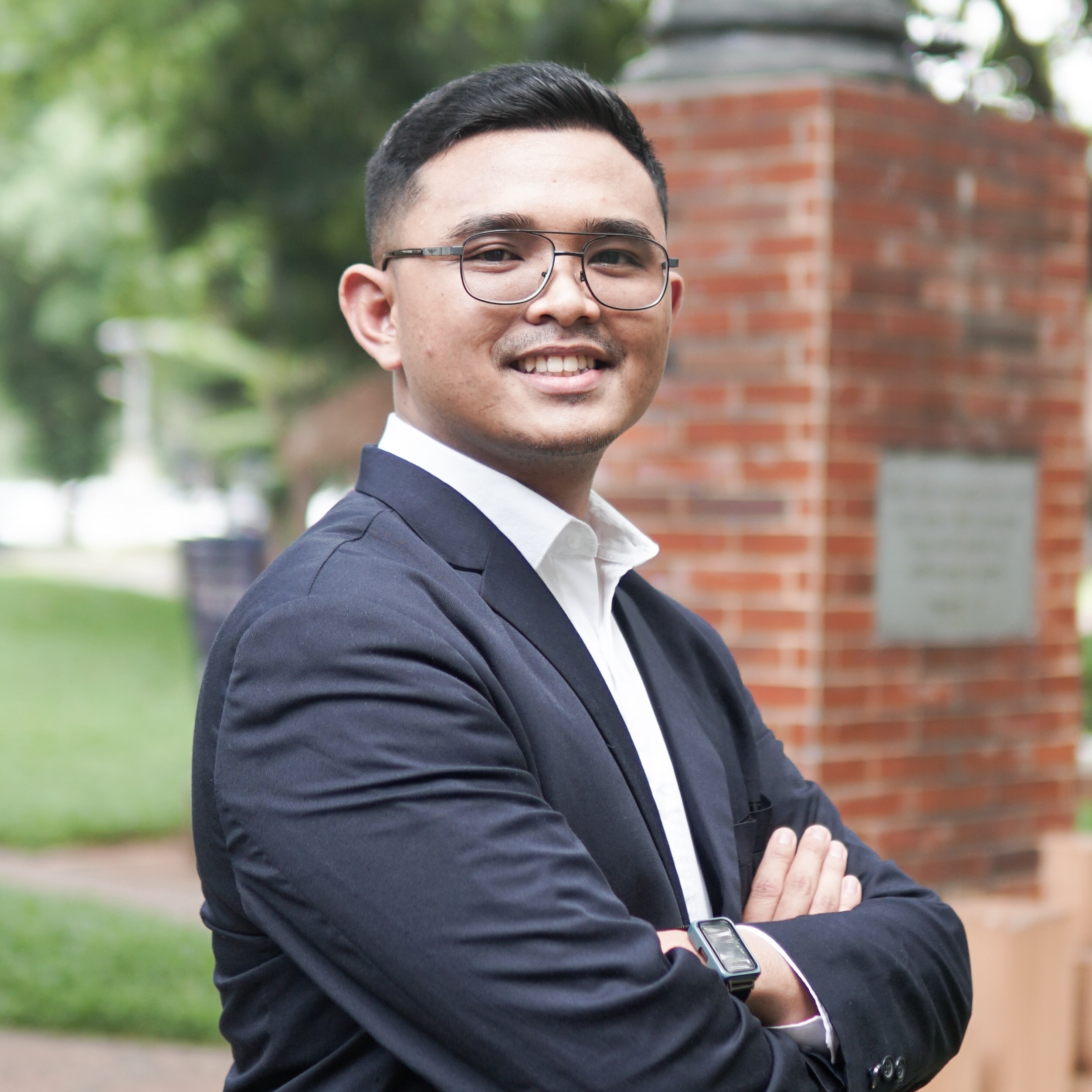 Feliks Victor Parningotan Samosir, S.Pd., M.Kom.