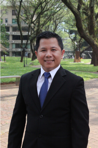 Dr. Meitolo Hulu, S.ST., M.M.