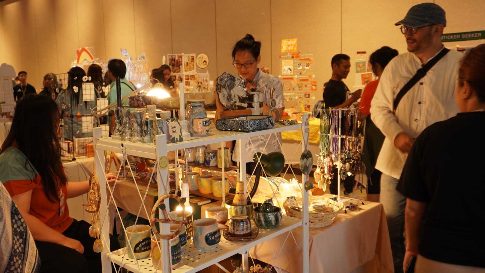 Reforma 2025: Refleksi Kreativitas Mahasiswa DKV UPH dalam 80 Karya Visual 