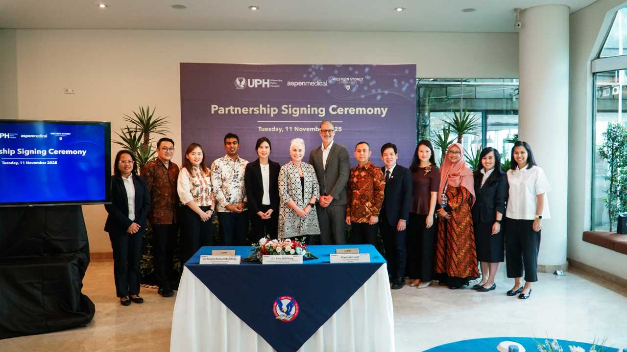 Mendunia dari UPH: Kolaborasi Global dengan Aspen Medical Group dan Western Sydney University, Siap Tingkatkan Kompetensi Tenaga Kesehatan Indonesia Berkelas Internasional