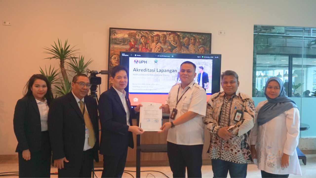 Raih Akreditasi A dari Perpusnas RI,ONE UPH Library Perkuat Peran sebagai Pusat Literasi Akademik