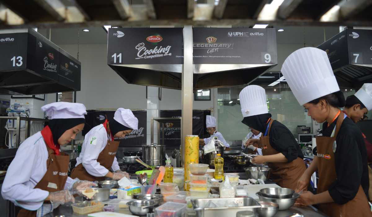 HOSPITOUR 2026 Dorong Mahasiswa Siap Hadapi Industri Global melalui Kompetisi dan Aksi Nyata