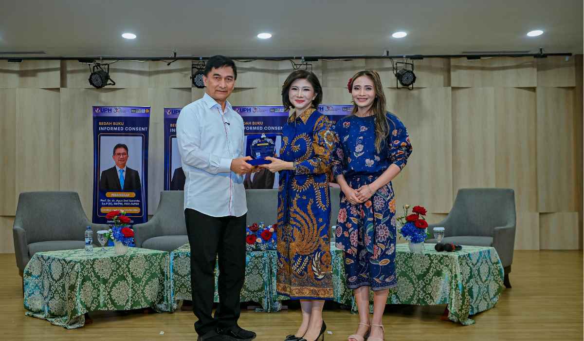 Gelar Bedah Buku, FH UPH Soroti Informed Consent sebagai Fondasi Perlindungan Hukum bagi Tenaga Medis dan Hak Pasien