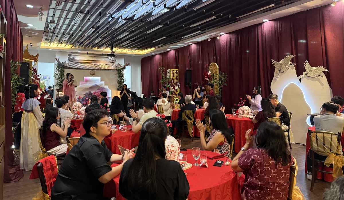 Mahasiswa UPH Hadirkan Jamuan Kekaisaran Tiongkok Lewat ‘皇宴 (HUÁNG YÀN)’, Bekal Nyata Menuju Industri Hospitality Global
