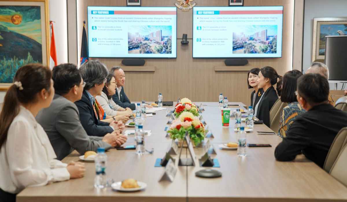 UPH Sambut Delegasi Jinan University, Bahas Peluang Kerja Sama Pertukaran Mahasiswa hingga Riset Bersama